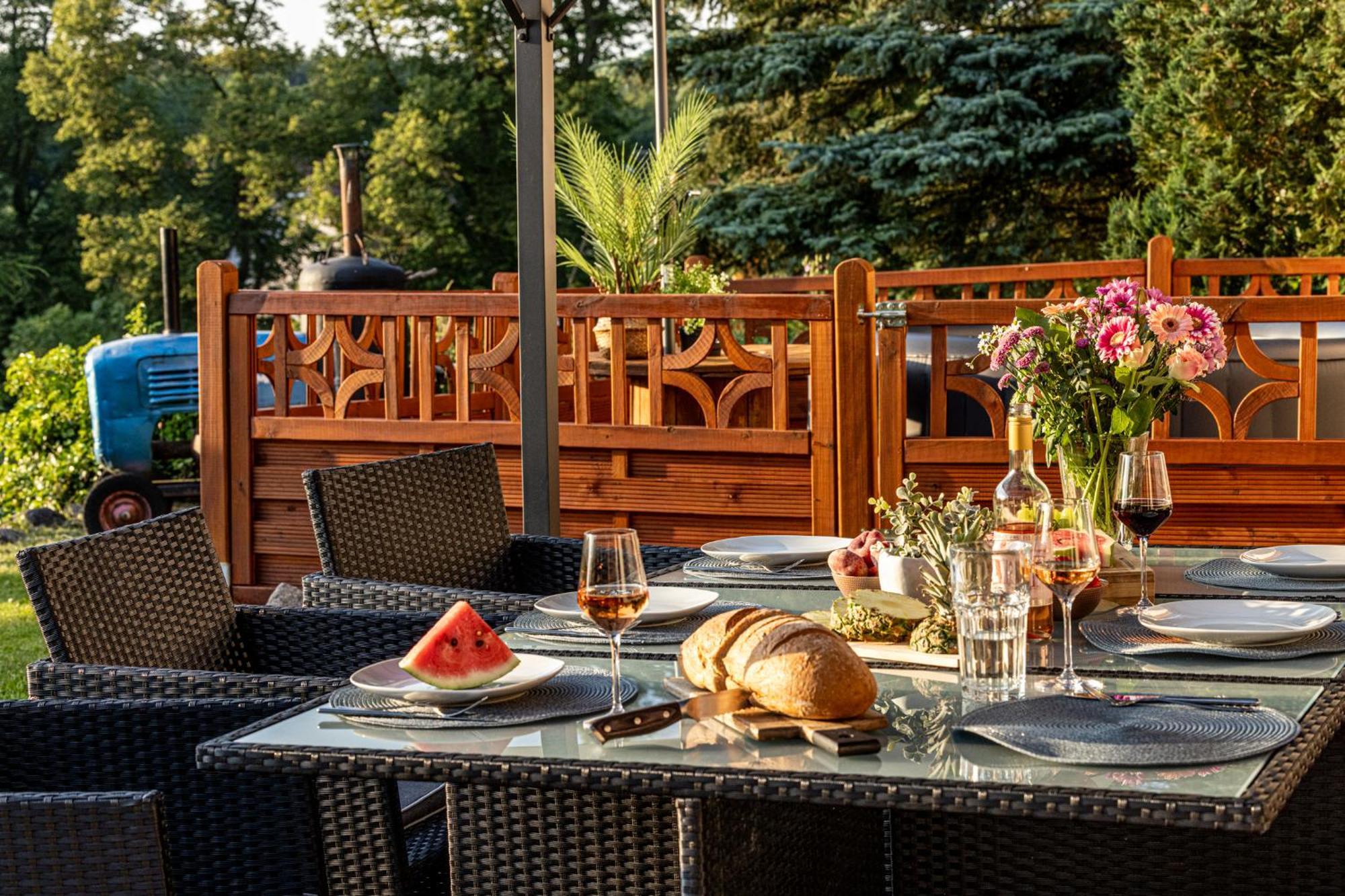 Wellnessparadies Mit Sauna Und Whirlpool Krakow am See Dış mekan fotoğraf